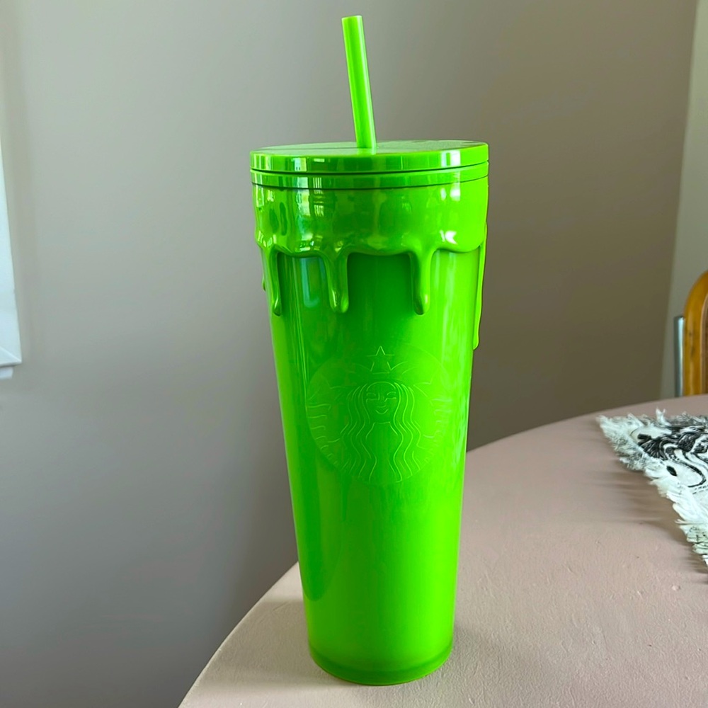 Starbucks Green Glow In The Dark Drip Slime Halloween 2023 Tumbler BRAND NEW
